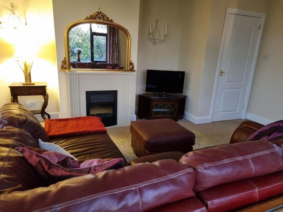 Spacious Detached Home With Beautiful Seaviews, Sleeps 6 Trimingham 외부 사진